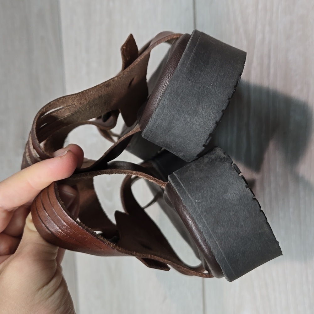 Sundance Leather Toe Loop Platform Buckle Sandals sz 37 / 6.5 - Picture 6 of 13